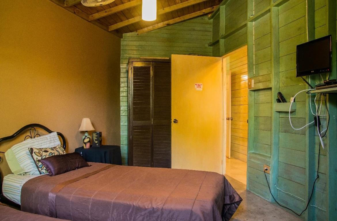 One32 Guest House Kingston Eksteriør bilde