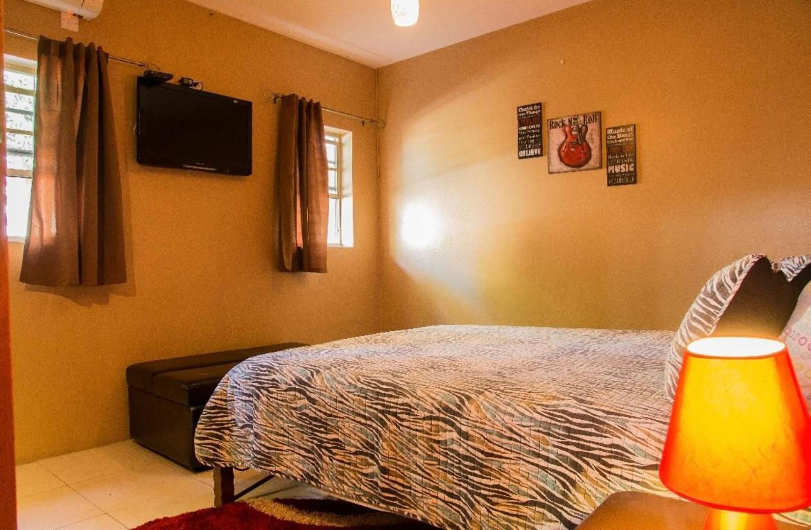 One32 Guest House Kingston Eksteriør bilde